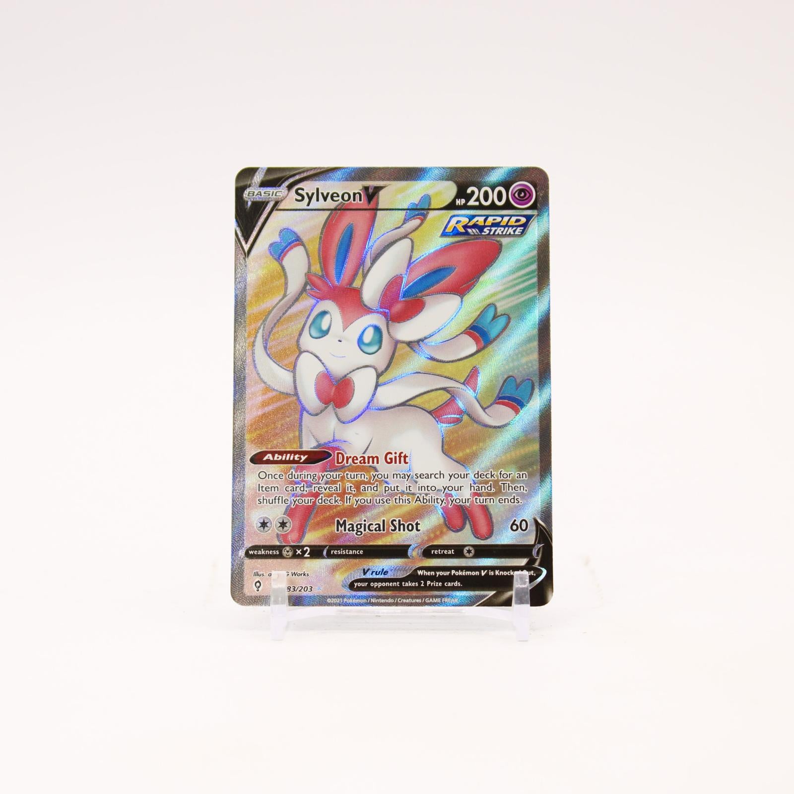 Sylveon V - 183/203 Evolving Skies Holo Full Art Pokemon - NM