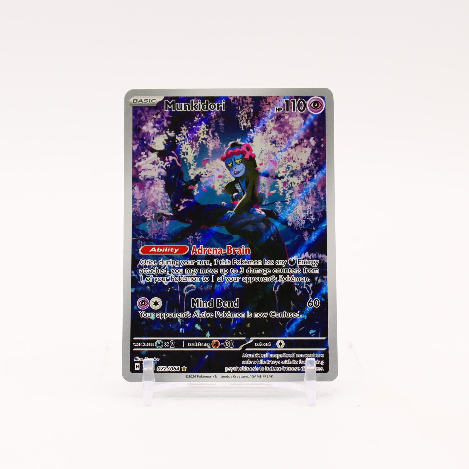 Munkidori - 072/064 Shrouded Fable Holo Illustration Rare Pokemon - NM