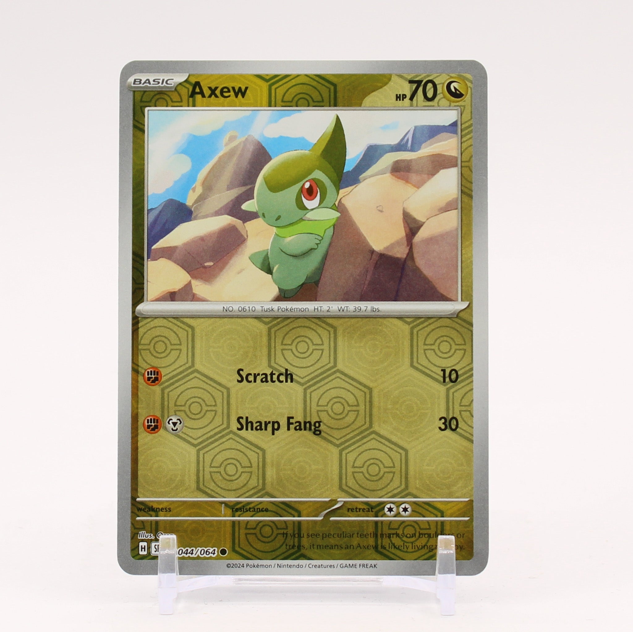 Axew - 044/064 Shrouded Fable REVERSE HOLO Pokemon - NM/MINT