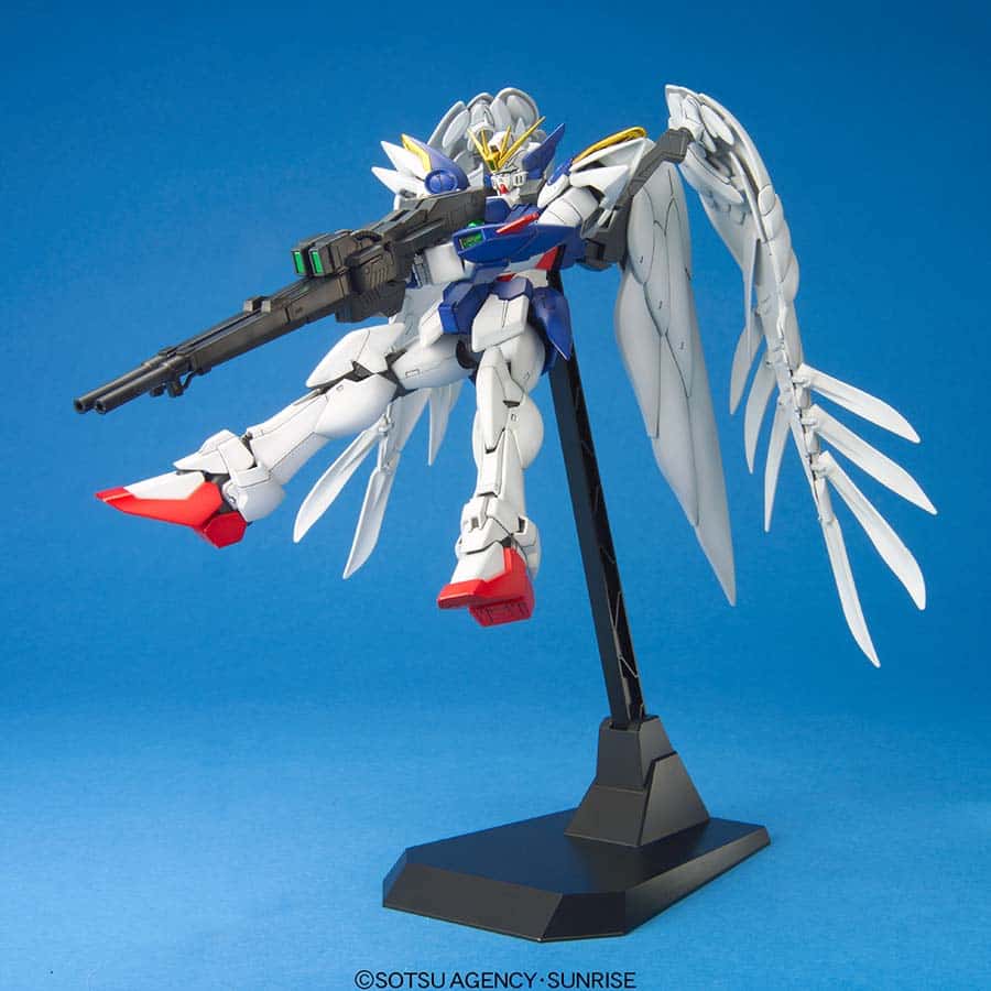 Gunpla Model Kit 1/100 Bandai - MG Wing Gundam Zero Endless Waltz