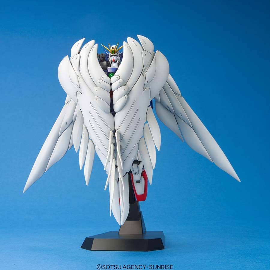 Gunpla Model Kit 1/100 Bandai - MG Wing Gundam Zero Endless Waltz