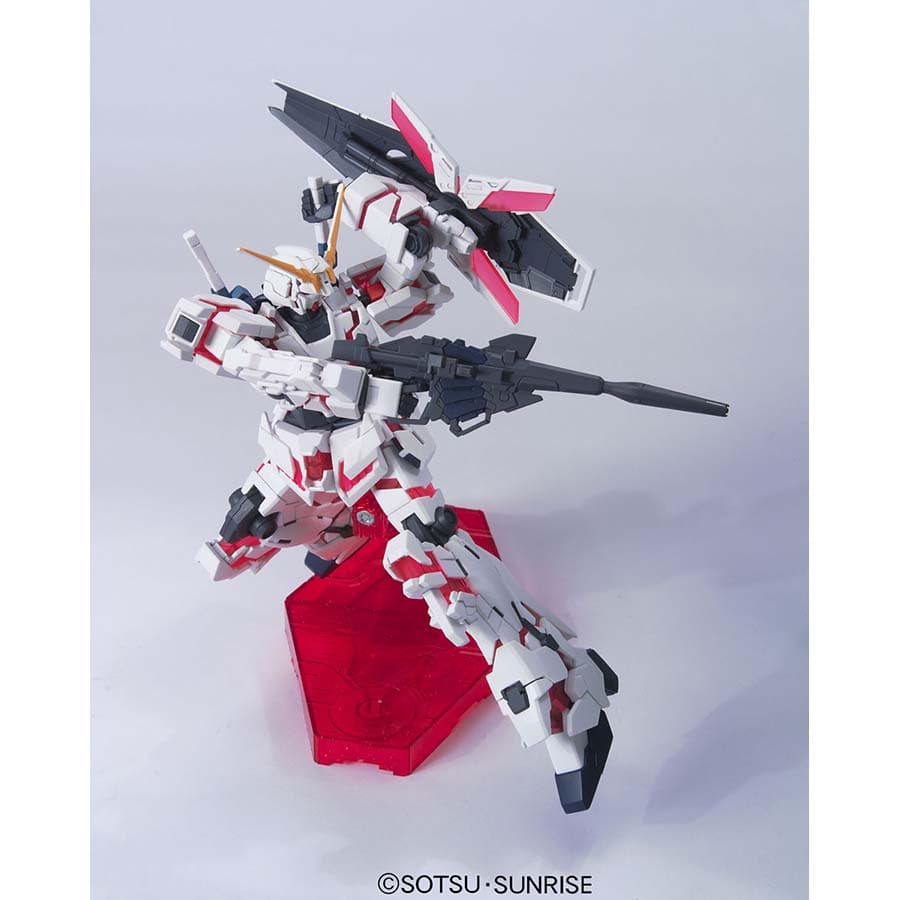 Gunpla Model Kit 1/144 Bandai - HGUC Gundam Unicorn Destroy Mode OVA
