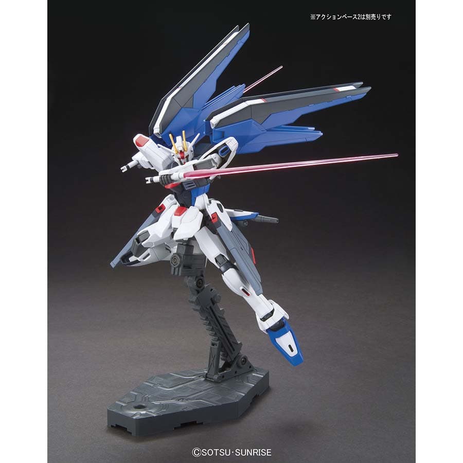 Gunpla Model Kit 1/144 Bandai - HGCE Freedom Gundam Revive 192