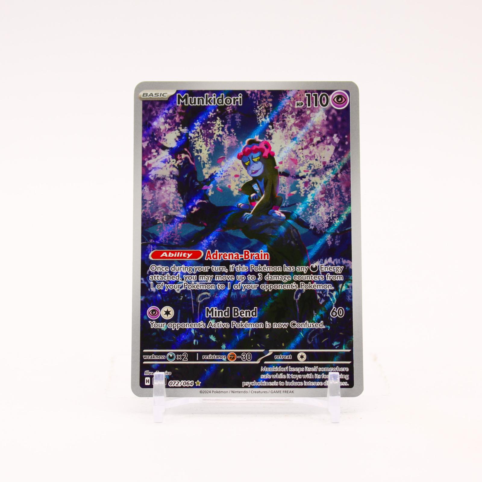 Munkidori - 072/064 Shrouded Fable Holo Illustration Rare Pokemon - NM