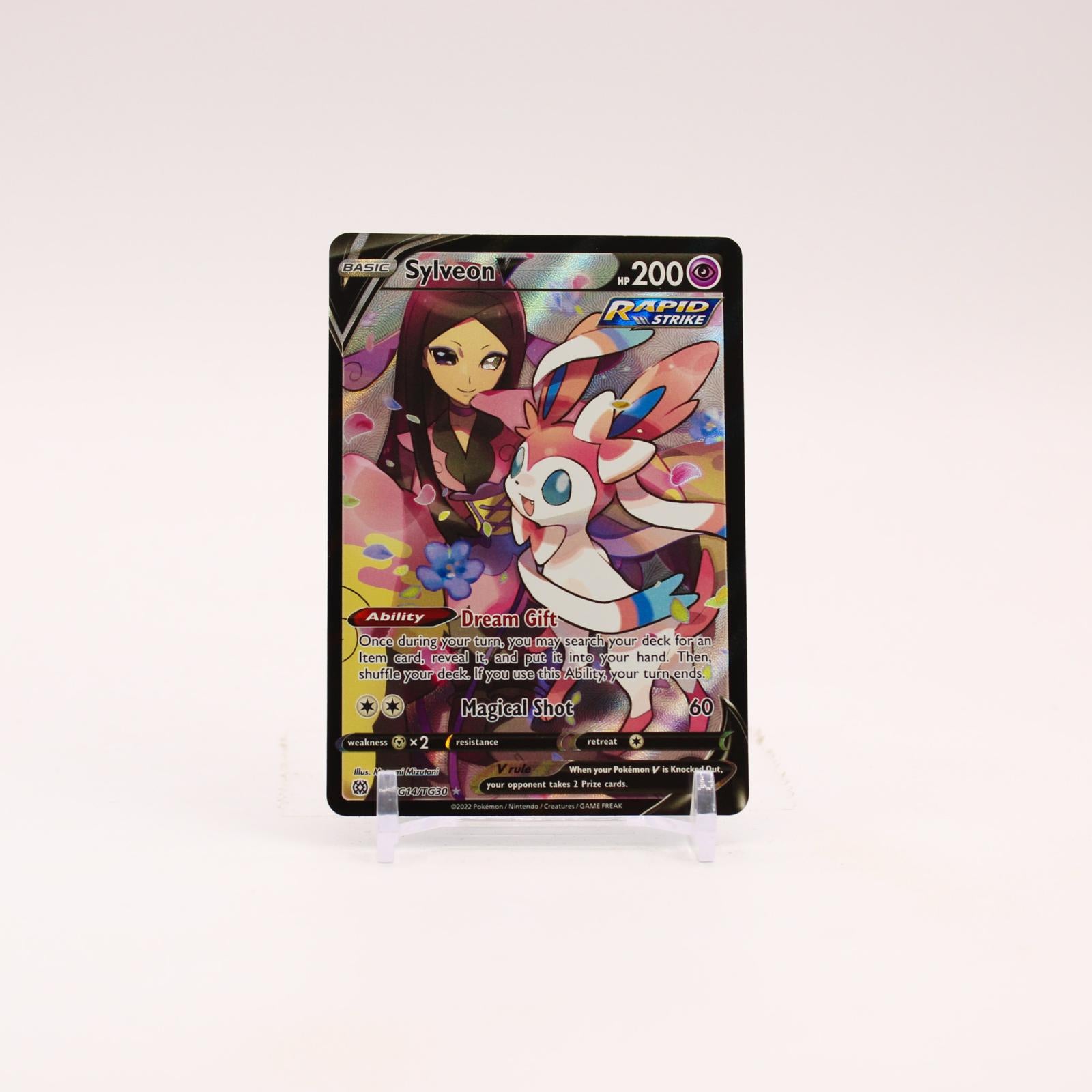 Sylveon V - TG14/TG30 Brilliant Stars Trainer Gallery Pokemon - NM